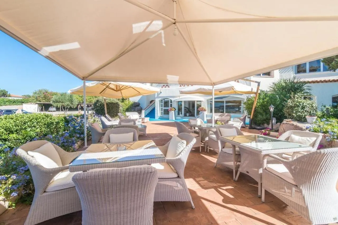 Hotel 3 Botti Baja Sardinia Italien