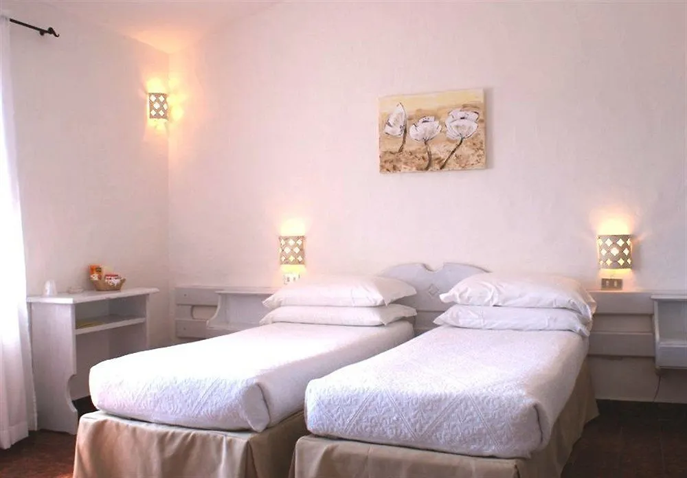 Hotel 3 Botti بايا سردينيا إيطاليا