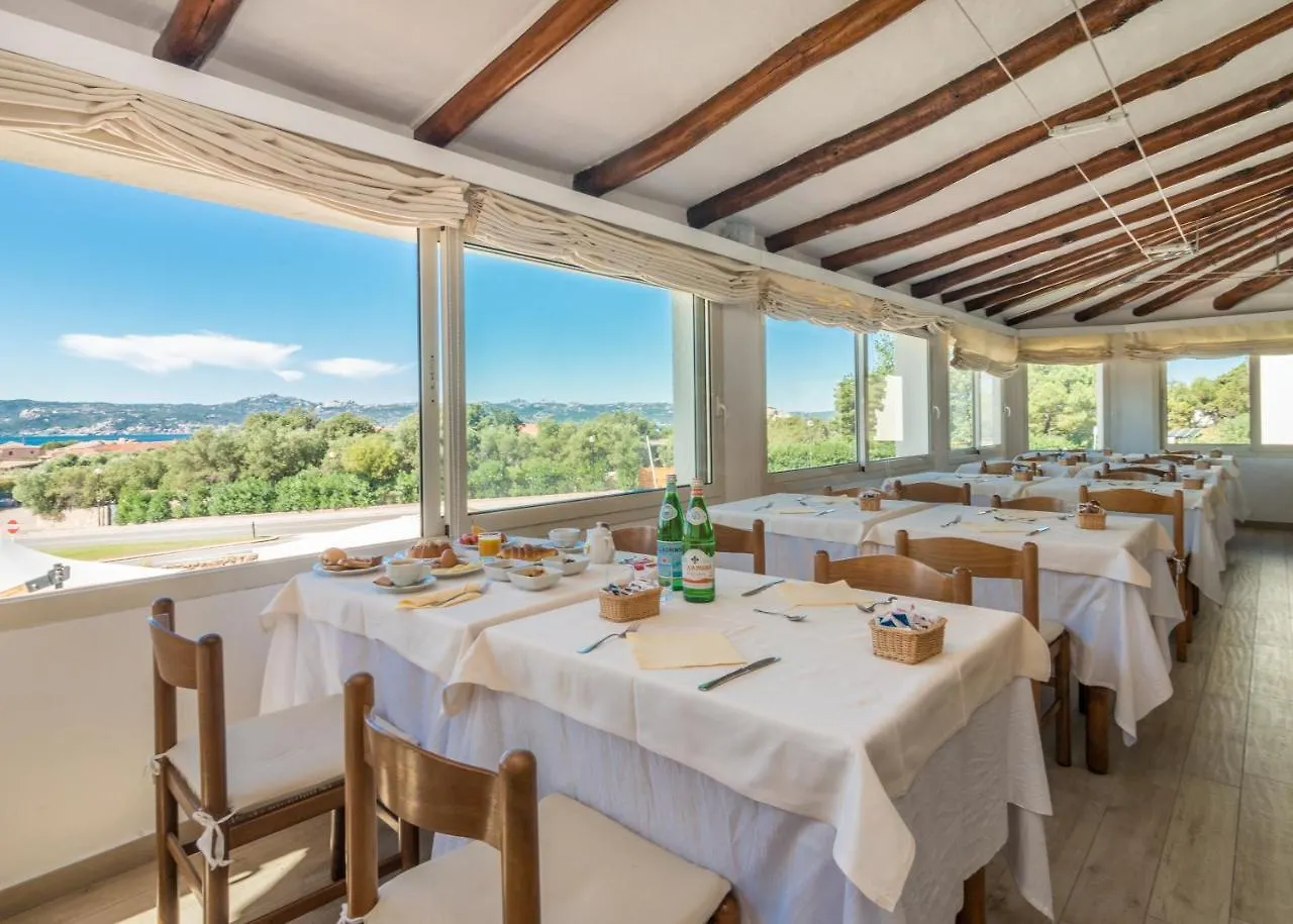 Hotel 3 Botti بايا سردينيا
